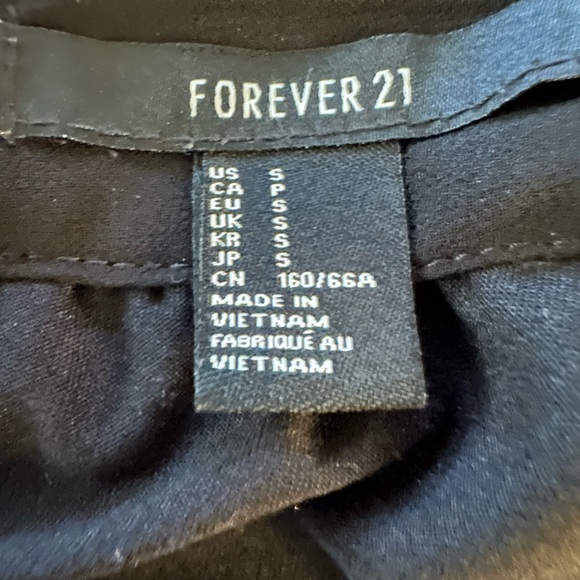 Forever 21 high low (chiffon-like) skirt - Picture 3 of 3